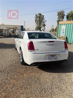 کرایسلەر 300